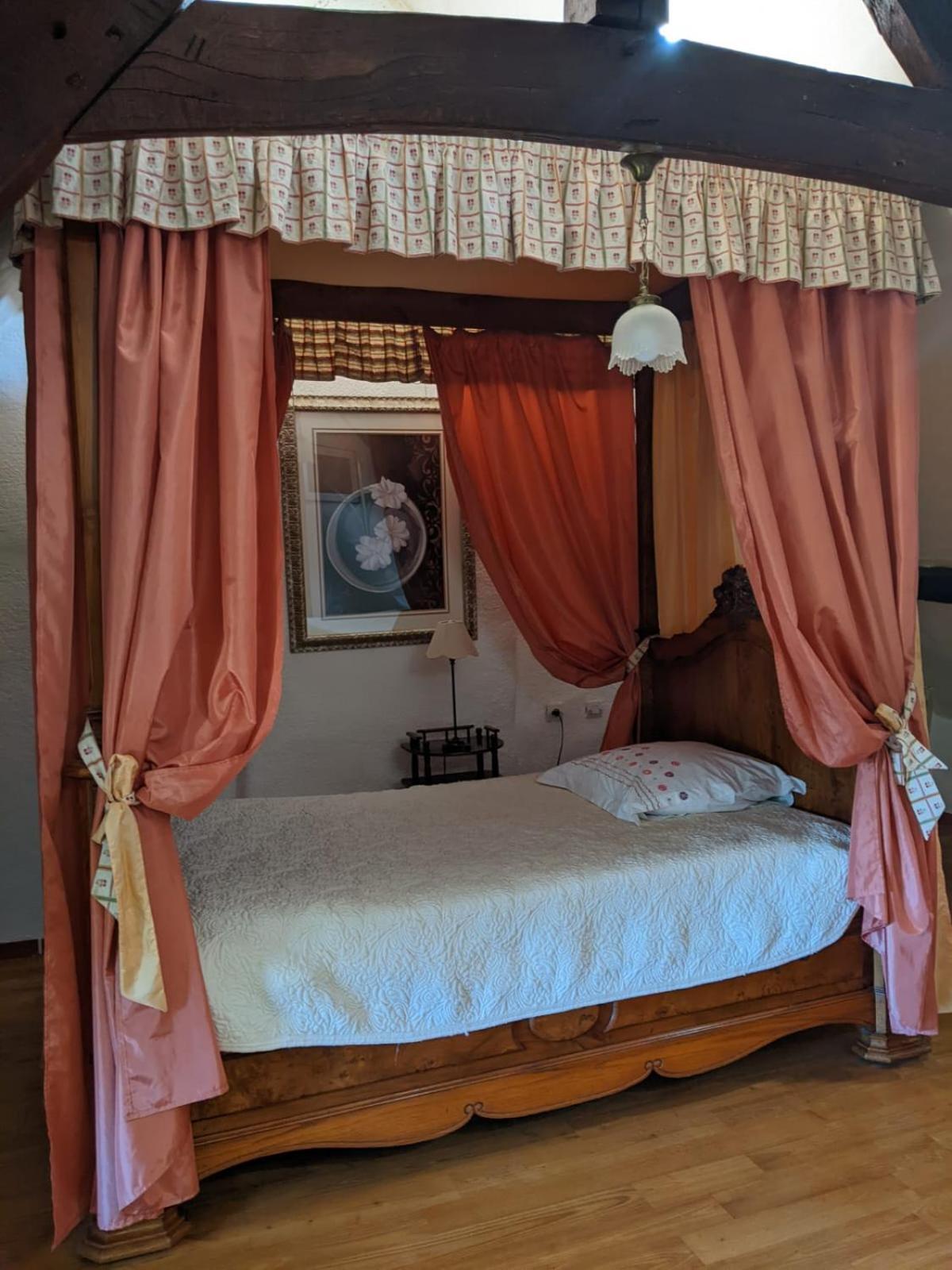 Chambre D'Hotes Saint Jacob Relais De Chasse Du XVIII Siecle Les Fougerets Экстерьер фото
